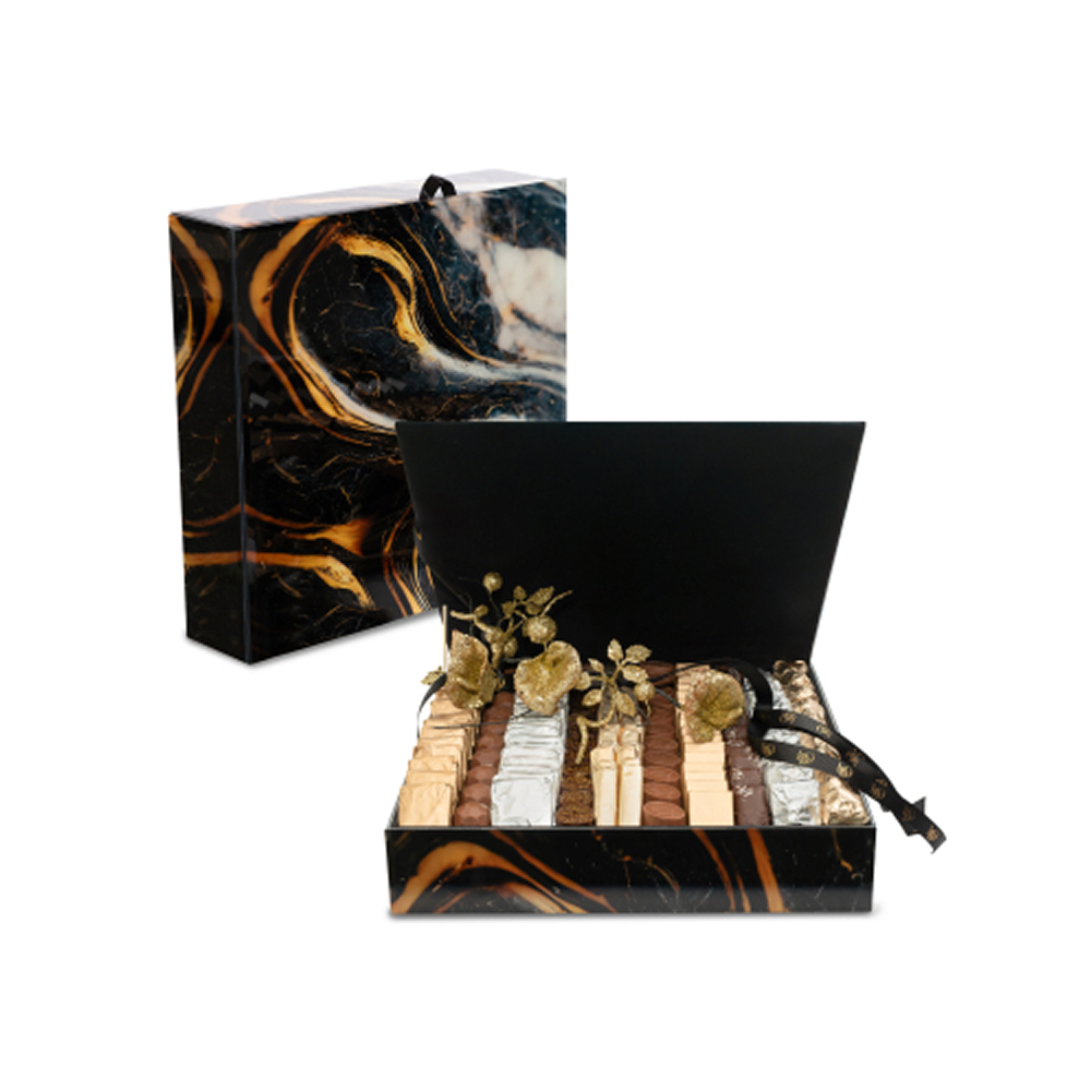 S0275 Ecrin carré en verre marbré garnie de chocolat – Image 1