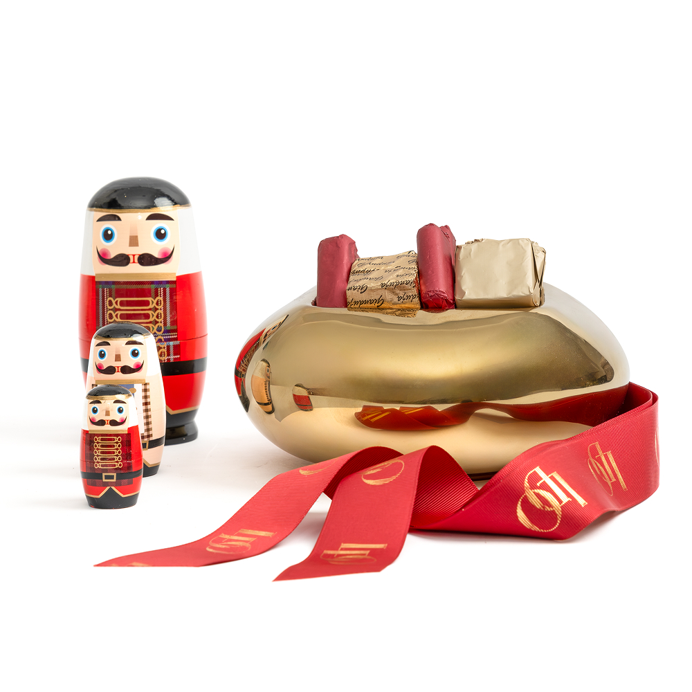 S0314 Coupe en porcelaine garnie de chocolat – Image 1